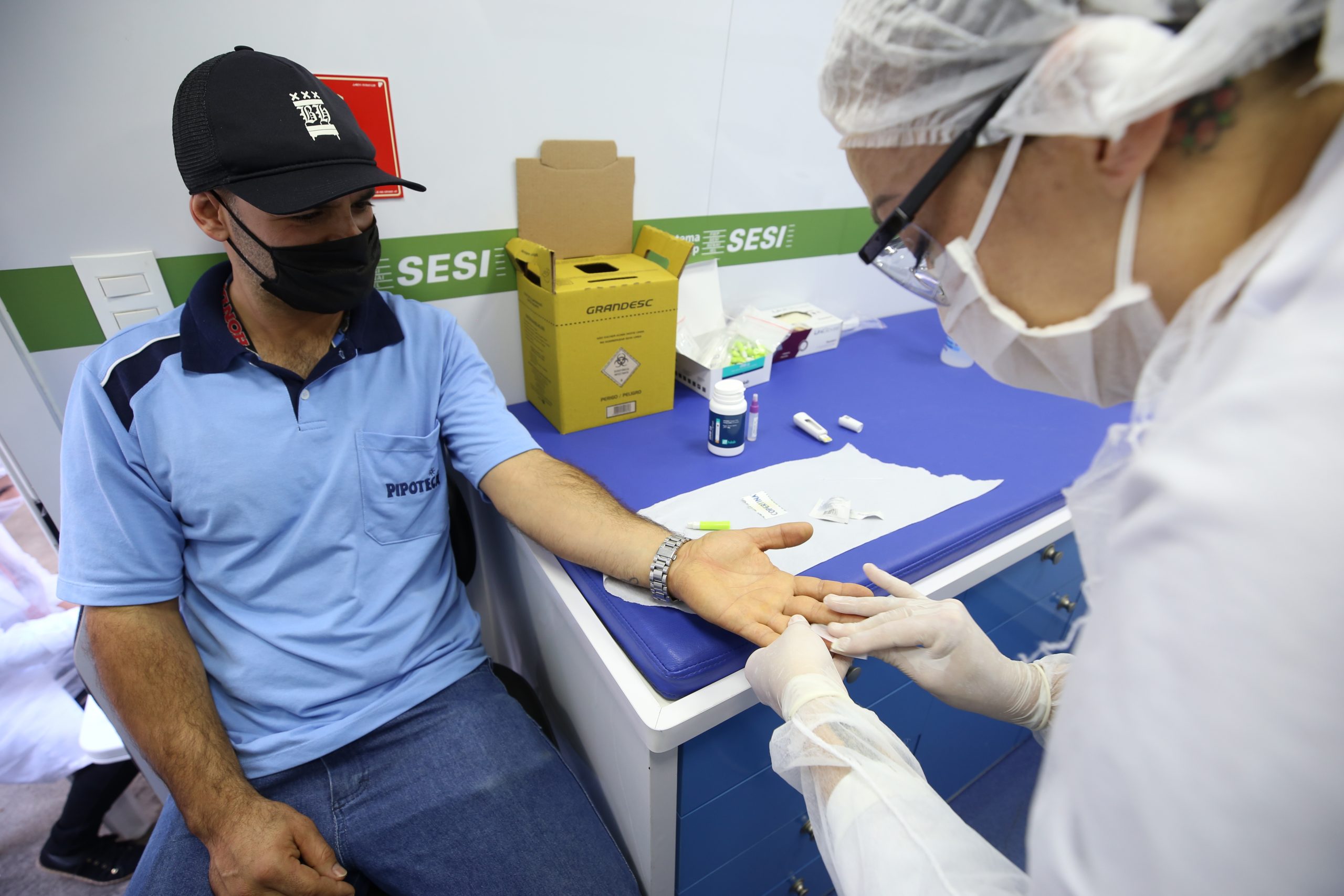 Sesi testa trabalhadores para que atividades industriais sejam retomadas com maior segurança