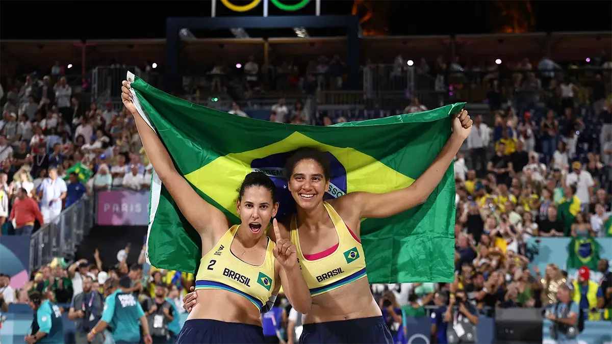 Brasil Conquista Ouro No V Lei De Praia Feminino Em Paris Di Rio Do