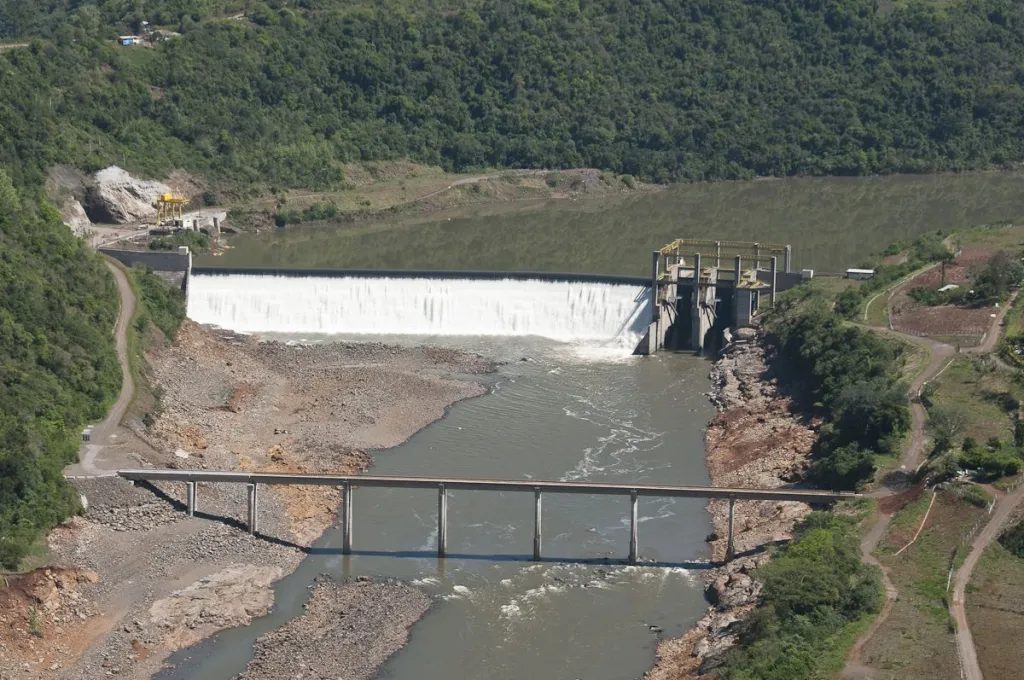 Imagem mostra como é a estrutura da barragem da Usina 14 de Julho em Bento Gonçalvesl. Foto: Ceran