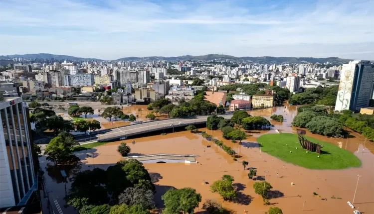 Porto Alegre enchente reconstrução