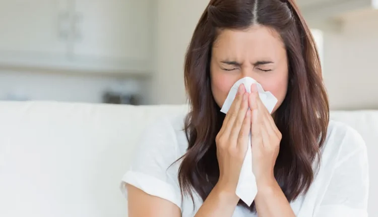 Otorrinolaringologista destaca os métodos mais eficazes de tratamento e esclarece sobre as diferenças entre a alergia e um resfriado