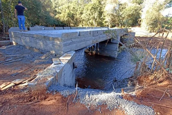 pontes dois vizinhos